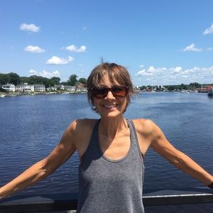 Meet your Posher, Daphne